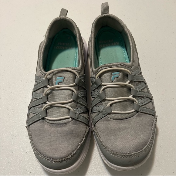 Fila Women Gray Sneakers Shoes Slip On Low Top Comfort Cushion Size 6 - Picture 1 of 11